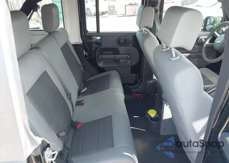 2009 Jeep Wrangler Unlimited X z USA, uszkodzony, nr VIN 1J4GA391X9L733803